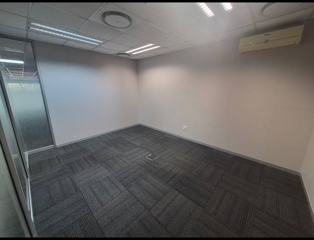 906M² OFFICE TO LET IN WOODMEAD